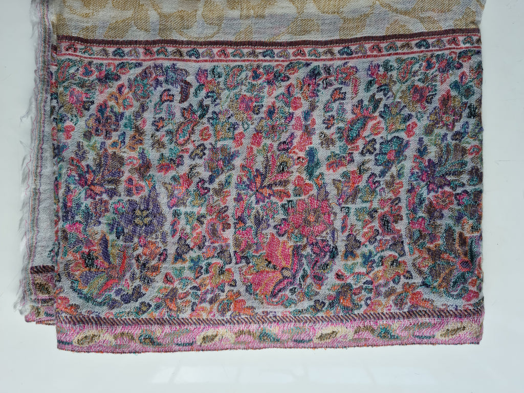 Cashmere- Fawn with multi border