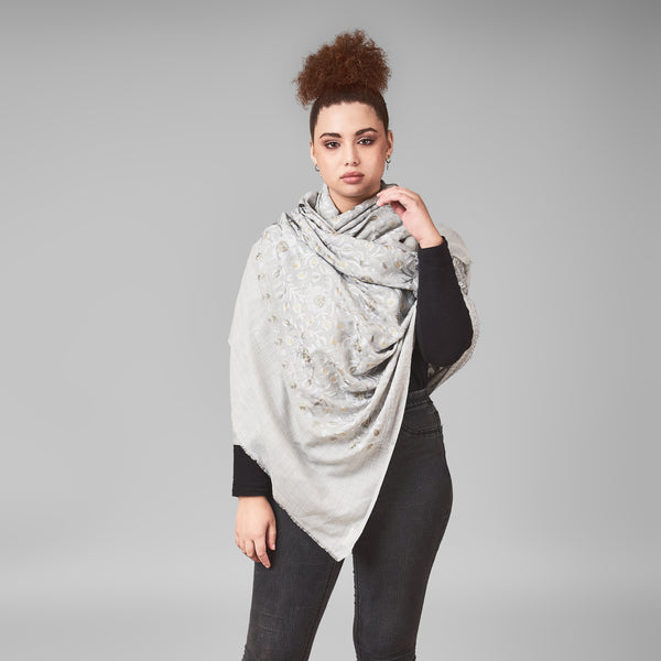 Sciarpa Oilily Botanic Pop Oyster White | Scialle Grande In Poliestere 100x200 Cm | Colore Bianco/Grigio | Accessorio Donna Taglia Unica